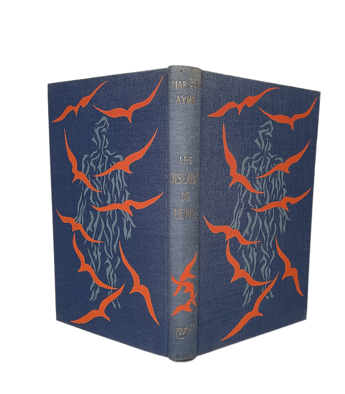 AYME (Marcel). Les Oiseaux de lune. Quatre actes. Edition originale. Cartonnage NRF, relié d'après la maquette de Paul Bonet.