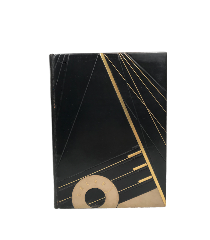 FARRERE (Claude) et CHACK (Paul). Combats et batailles sur mer. Première édition illustrée par Fouqueray. Reliure décorée.