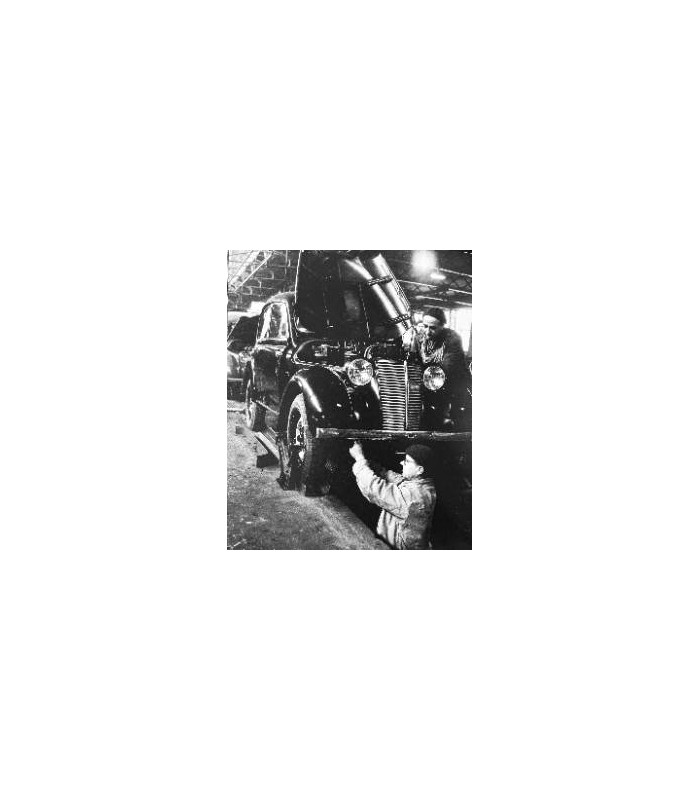 [DOISNEAU (Robert)] Doisneau - Renault.