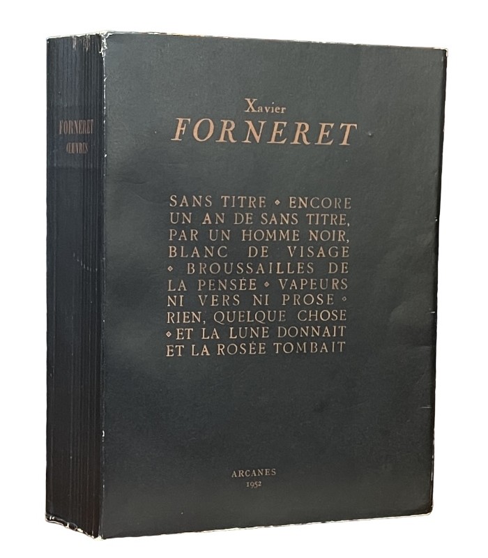 FORNERET (Xavier). Sans titre - Encore un an de sans titre par un homme en noir, blanc de visage ...